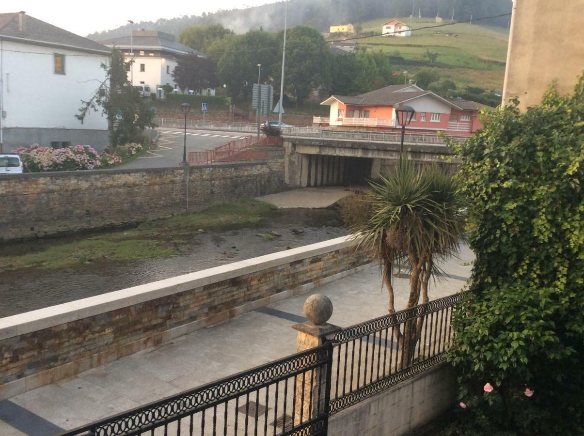 Hotel La Bilbaina De Vegadeo Dış mekan fotoğraf